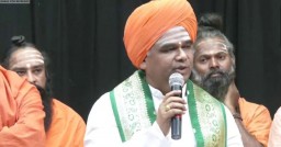 Lingayat seer Dingaleshwar Swami withdraws nomination from Dharwad Lok Sabha seat